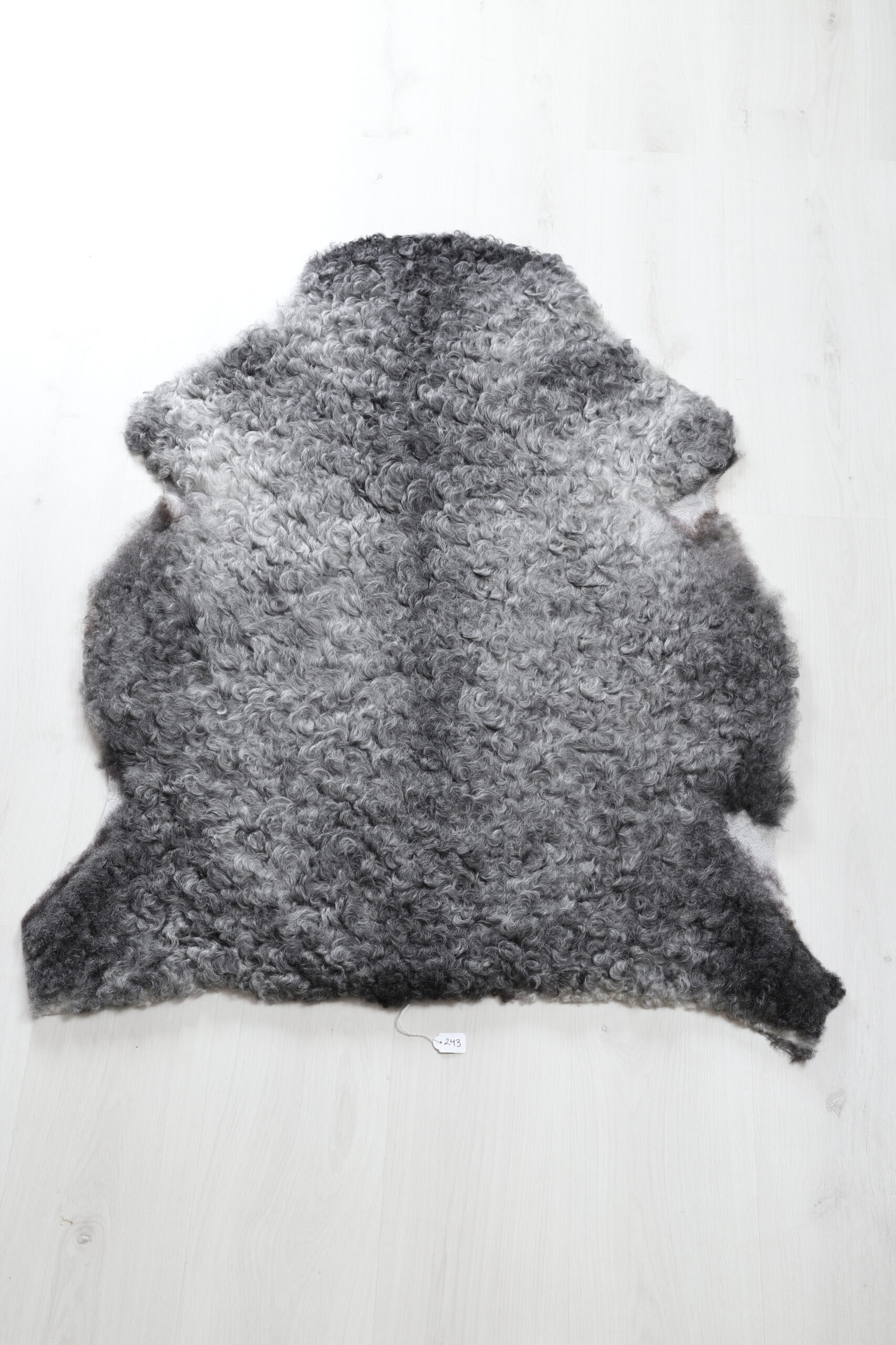 243-Lammskinn, Fårskinn, Lambskin, Sheepskin, Schafsfell, Schafspeltz