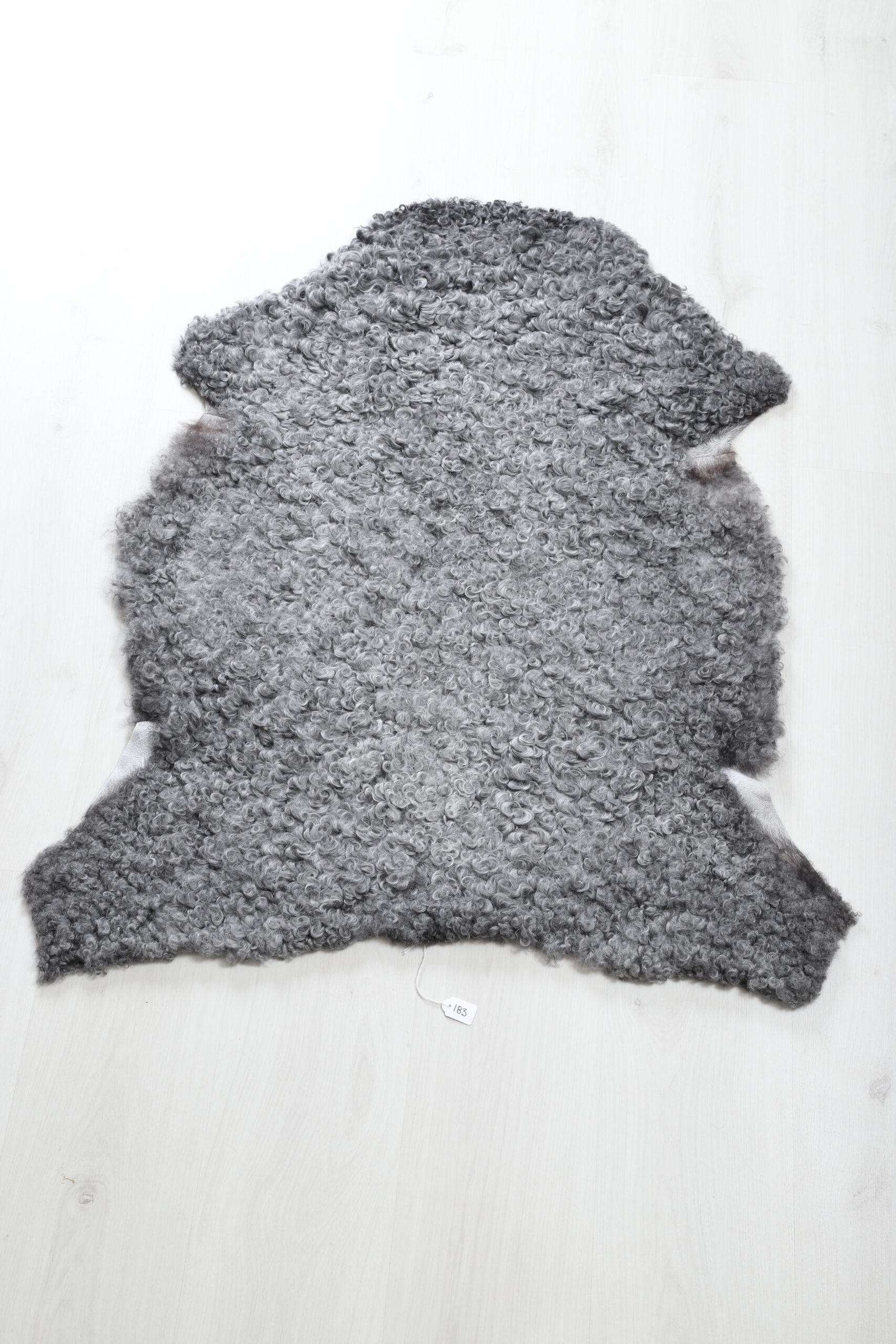 183-Lammskinn, Fårskinn, Lambskin, Sheepskin, Schafsfell, Schafspeltz